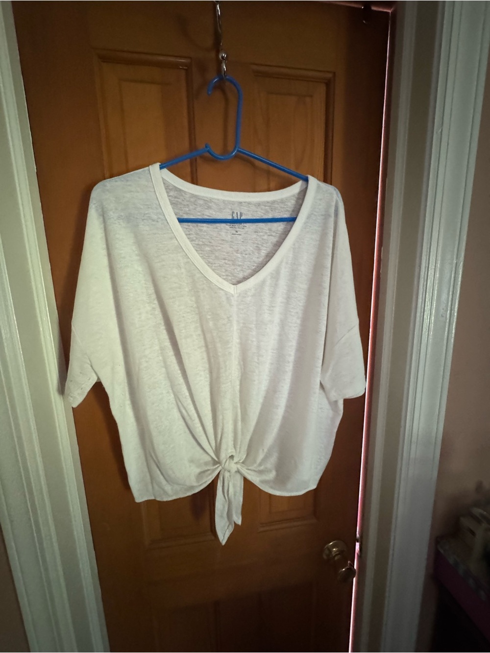 GAP Women's White Tie-Front V-Neck Tee